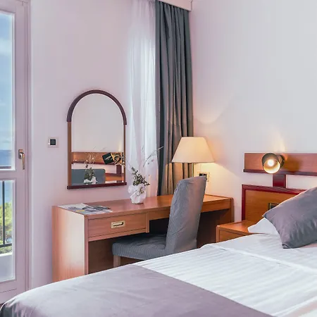 Otel Horizont 4*